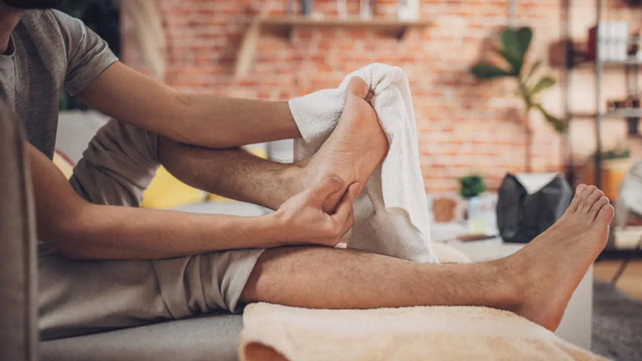 clean dry feet